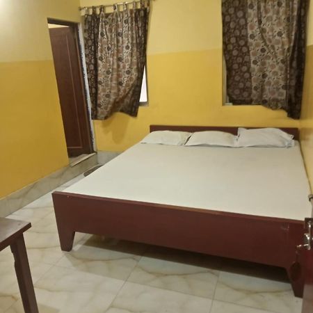 Narendra Niketan Hotel Calcutta Buitenkant foto