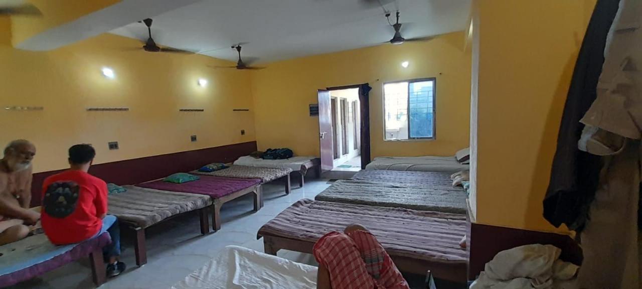 Narendra Niketan Hotel Calcutta Buitenkant foto