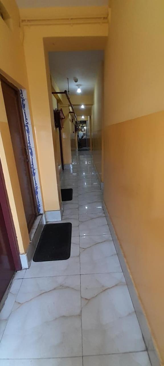 Narendra Niketan Hotel Calcutta Buitenkant foto