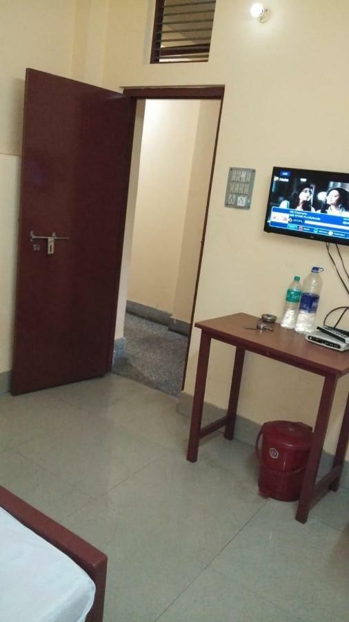 Narendra Niketan Hotel Calcutta Buitenkant foto