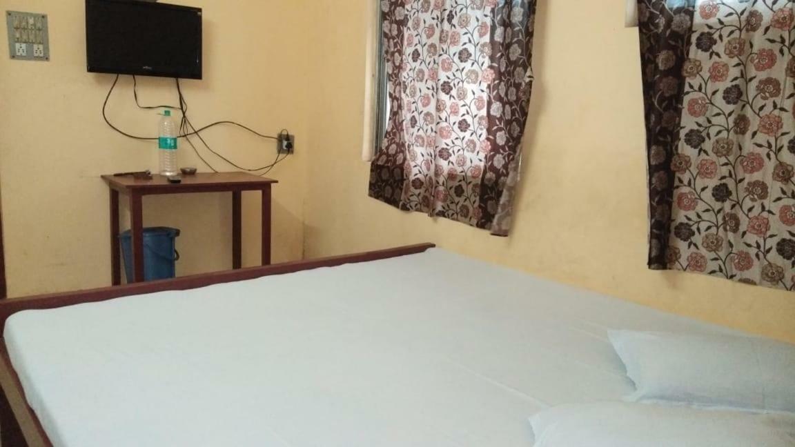 Narendra Niketan Hotel Calcutta Buitenkant foto