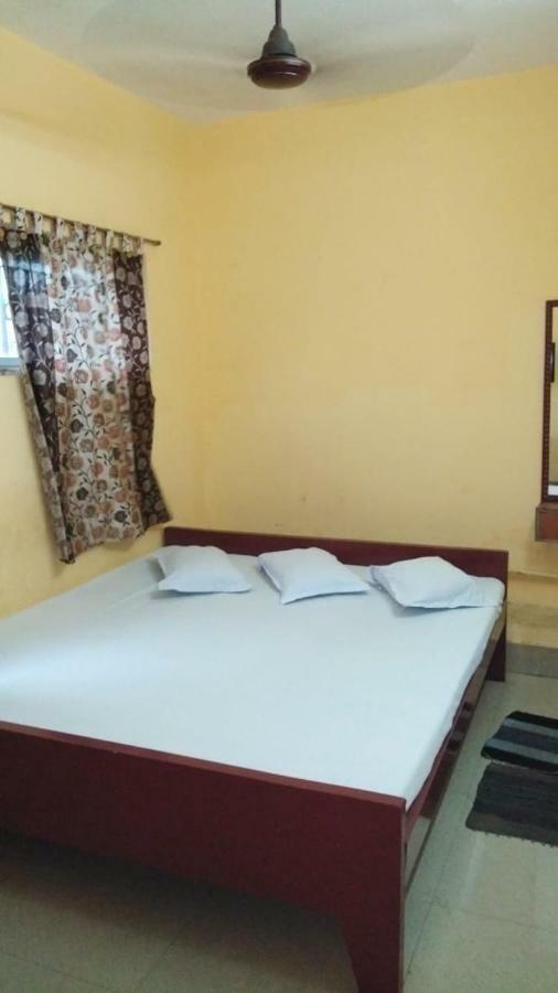 Narendra Niketan Hotel Calcutta Buitenkant foto