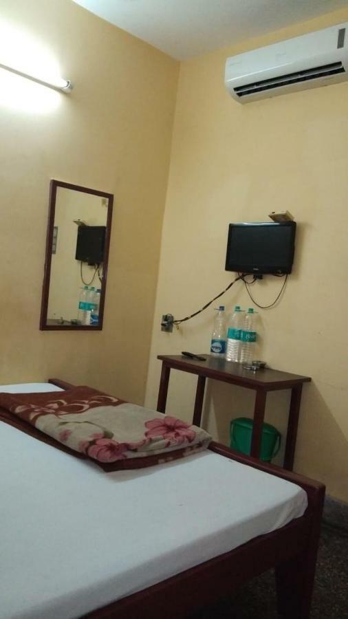 Narendra Niketan Hotel Calcutta Buitenkant foto