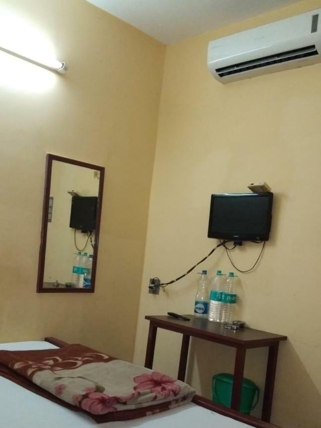 Narendra Niketan Hotel Calcutta Buitenkant foto